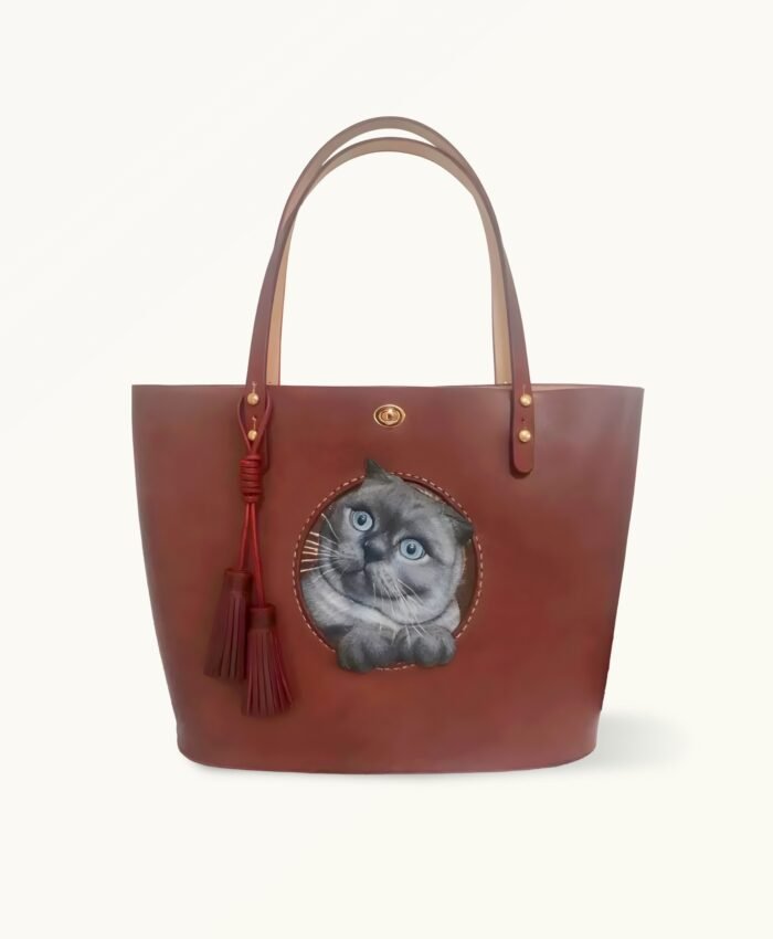 Spacious custom tote for pet lovers – leather finish